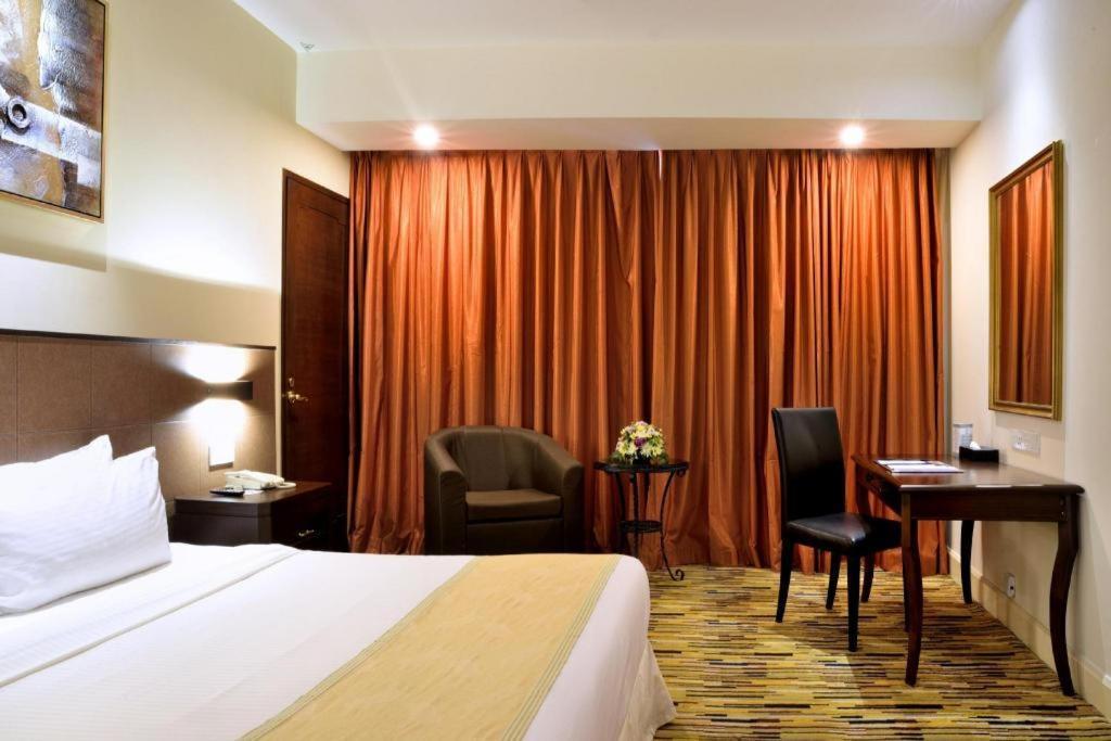 Hotel Royal Penang George Town Exterior photo