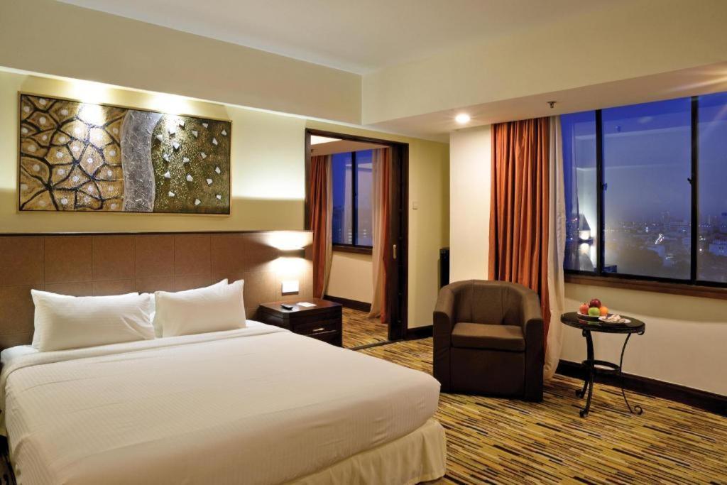 Hotel Royal Penang George Town Exterior photo